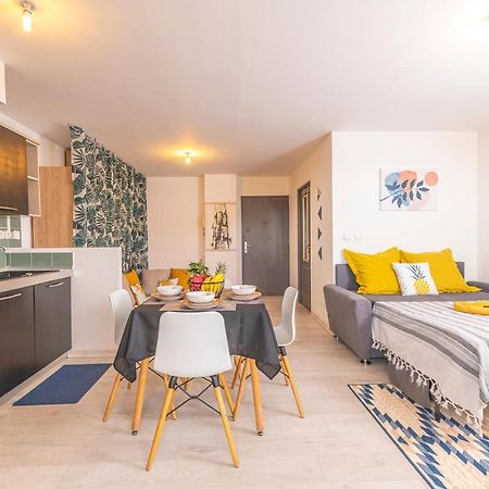 Grand Studio Cosy Le Phare Dionysien - Residence Le Phoenix Saint-Denis Buitenkant foto